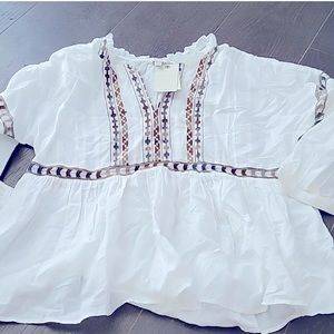 NWT🌺Lucky Brand White Blouse🌺Embroidered Details🌺Size Large🌺